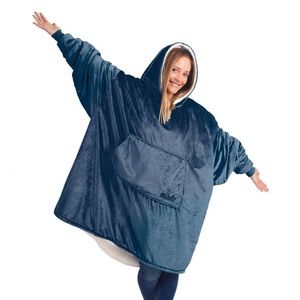 NWT The Comfy Original Wearable Blanket! Blue, One Size. As seen on Shark Tank!